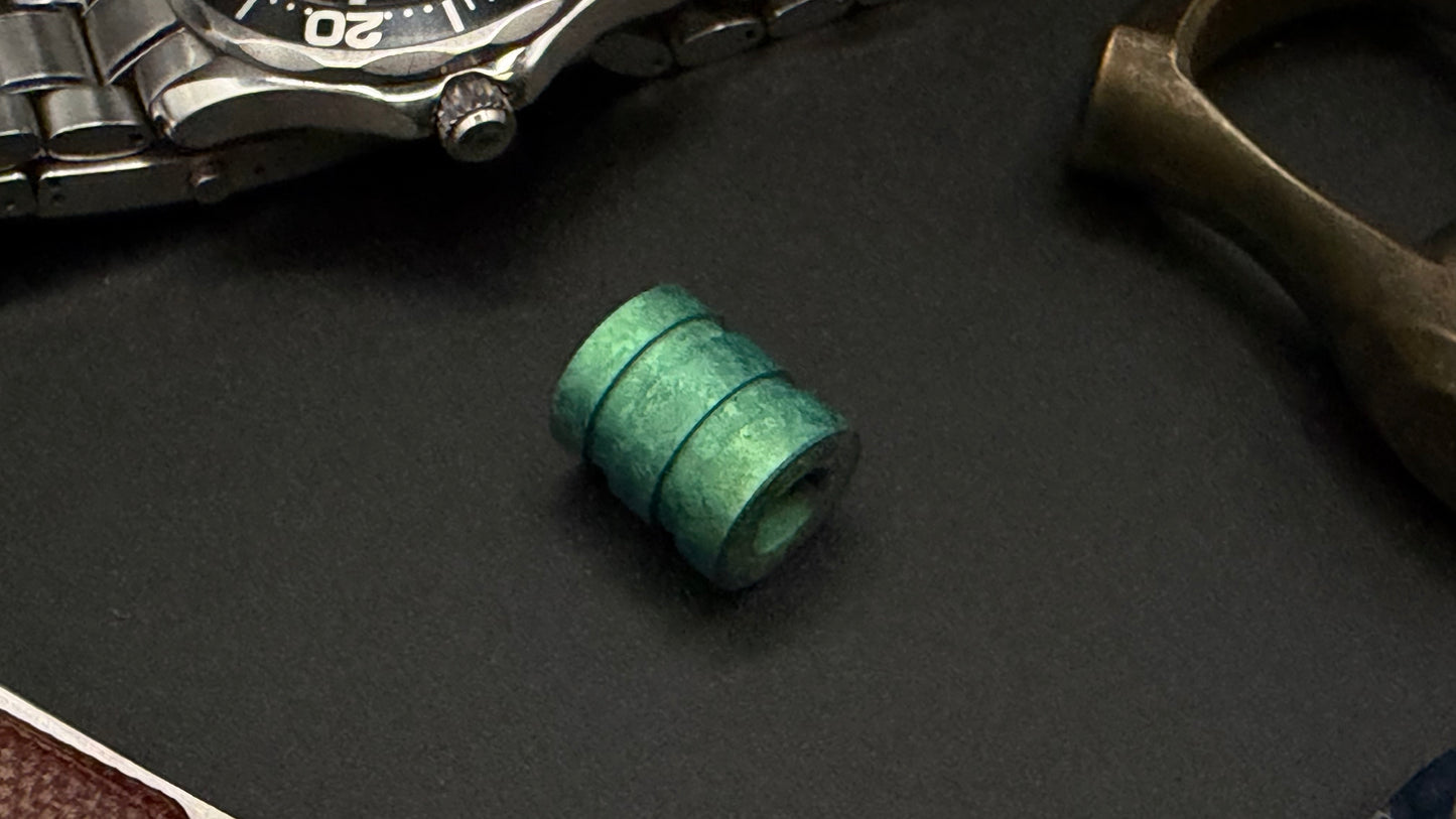Green Crystal Titanium The Middle Bead