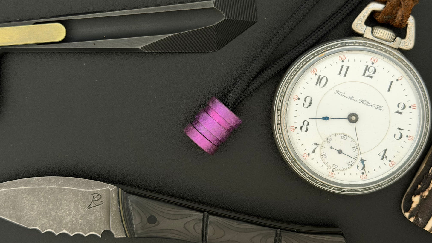 Pink Crystal Titanium Two Line The End Bead