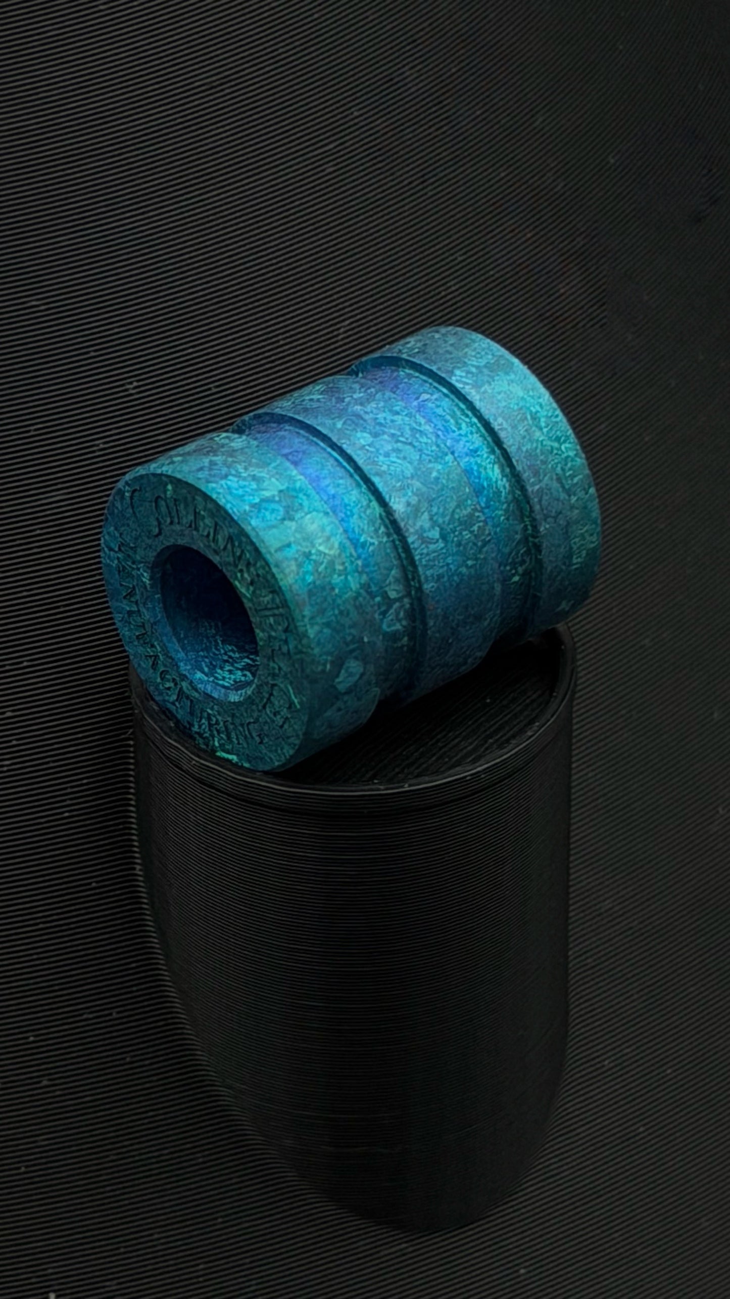 Ice Blue Crystal Titanium The Middle Bead