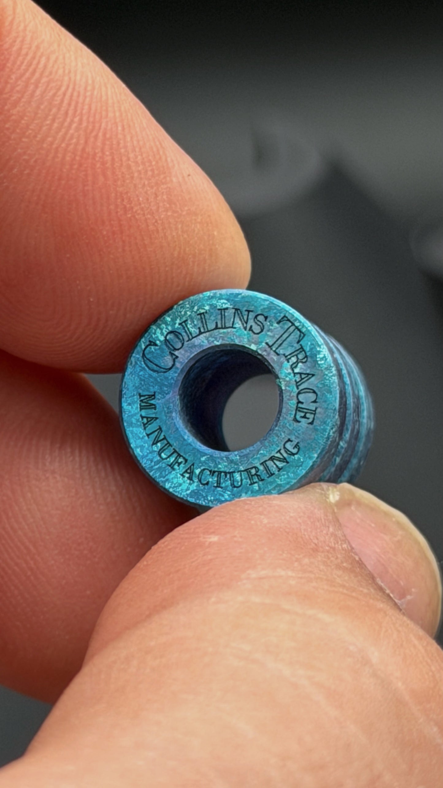 Ice Blue Crystal Titanium The Middle Bead
